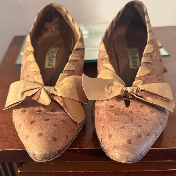 d” rossana by Charna Shoes - Vintage Ostrich Italian Shoe with Soft Leather Trim with Bow
